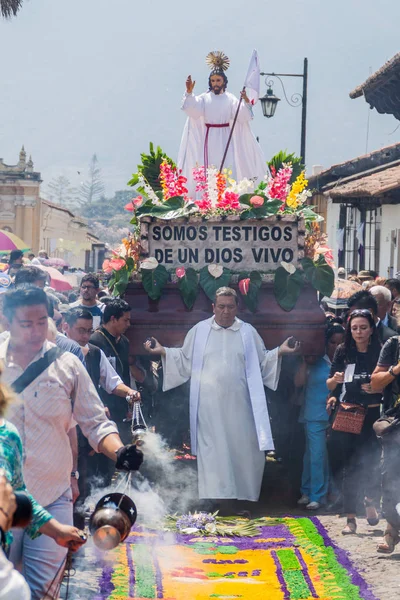 Antigua Guatemala März 2016 Die Prozession Überquert Einen Der Vielen — Stockfoto