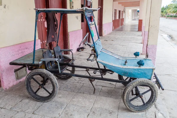 Bisiklet araç Gibara köyünde, Küba görülen ev yapımı