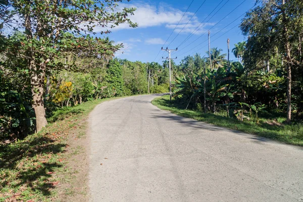 Baracoa, Küba yakınlarındaki yolu