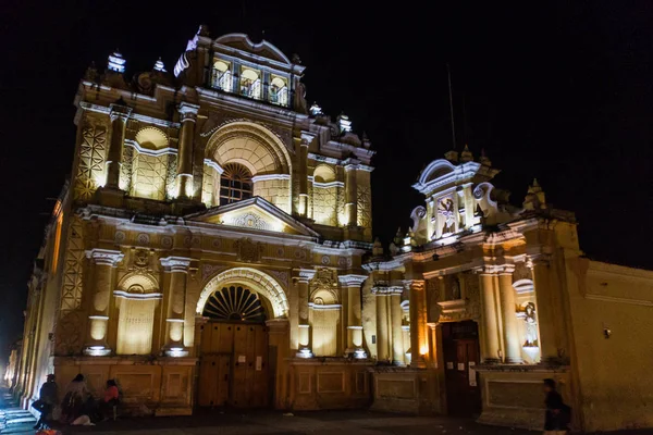 Antigua Guatemala März 2016 Nachtansicht Der Apostolischen Kirche San Pedro — Stockfoto