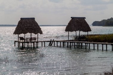 Kulübe Peten Itza Gölü, Guatemala