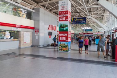 Cancun, Meksika - 24 Şubat 2016: Cancun Uluslararası Havaalanı, Meksika'nın iç