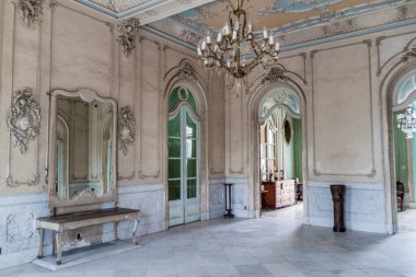 Cienfuegos, Cuba - 11 Şubat 2016: Casa de la Cultura Benjamin Duarte Cienfuegos, Küba'da içinin.