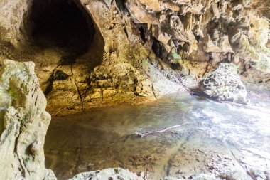 Yeraltı nehri Cuevas de Candelaria mağarada karmaşık, Guatemala