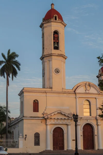  Catedral de la Purisima Concepcion kilise Parque Jose Marti Meydanı Cienfuegos, Cuba '.