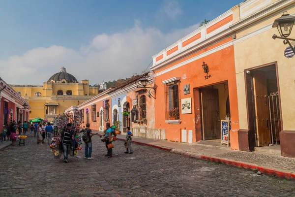 Antigua Guatemala Marzo 2016 Calle Cobbled Antigua Ciudad Guatemala Guatemala — Foto de Stock