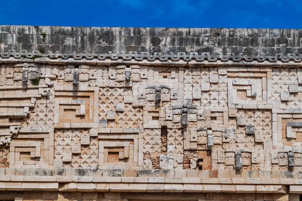 Antik Maya şehir Uxmal, Meksika harabelerde bina taş, Palacio del Gobernador (valilik Sarayı), detil