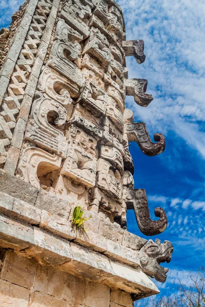 Szczegółowe Rzeźby Kamienne Zakonnicy Czworoboku Cuadrangulo Las Monjas Kompleks Budynków — Zdjęcie stockowe