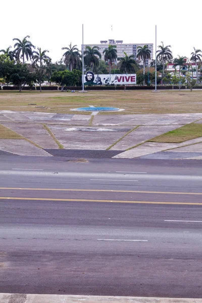 Plaza de la Revoluciön (kare devrim) Las Tunas.