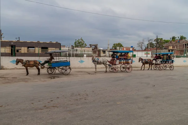 Bayamo Cuba Jan 2016 Horse Carriages Very Common Mean Transport — Stock Photo, Image