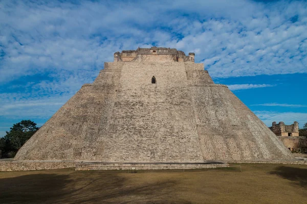 Pyramide Magicien Piramide Del Adivino Dans Ancienne Ville Maya Uxmal — Photo