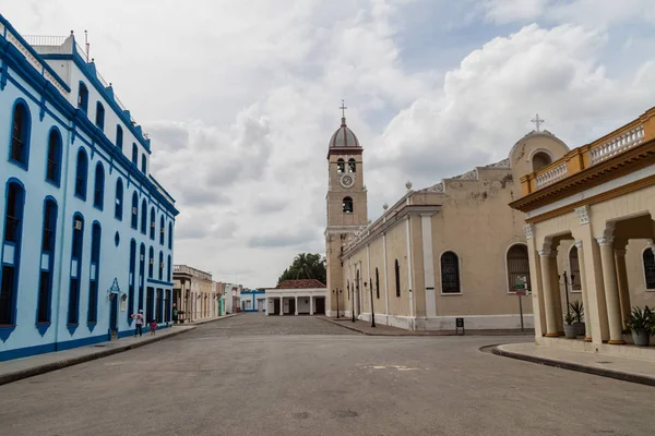 Bayamo Cuba Ene 2016 Iglesia San Salvador Plaza Céspedes Bayamo —  Fotos de Stock
