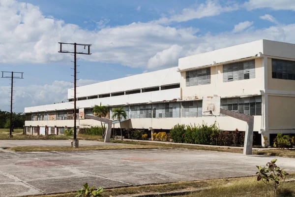 Edificio Facultad Cultura Física Deporte Universidad Holguín Cuba — Foto de Stock