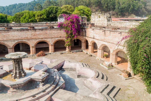 Antigua, Guatemala (Convento de La Merced) Mercedarians Manastırı