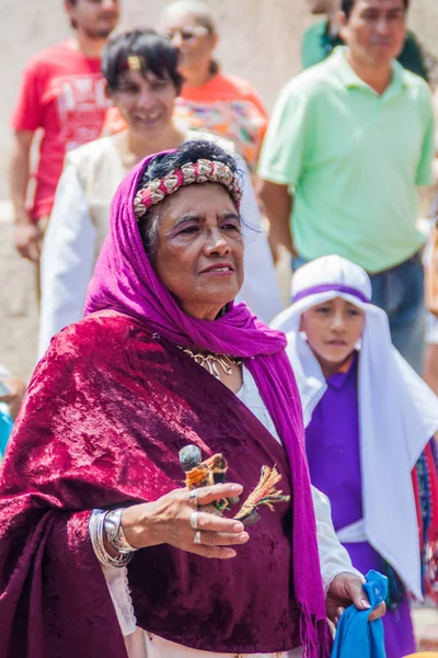 Antigua, Guatemala - 27 Mart 2016: Paskalya Pazar geçit katılımcıların Antigua Guatemala City.
