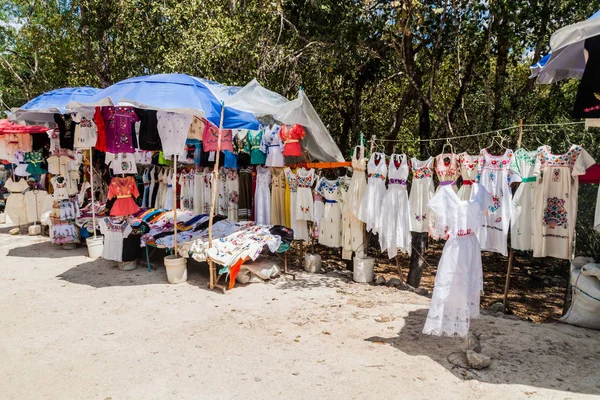 Hediyelik eşya durak, arkeolojik sit Chichen Itza, Meksika