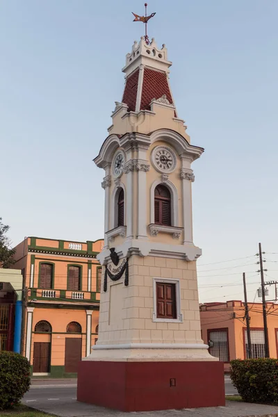 古巴圣地亚哥的钟楼 — 图库照片