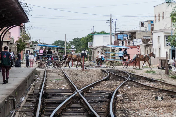 Camaguey Cuba Gennaio 2016 Carrozze Attraversano Ferrovia Camaguey — Foto Stock