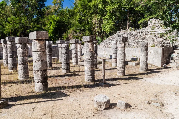 Tapınak grup Maya arkeolojik sit Chichen Itza, Meksika bin sütun
