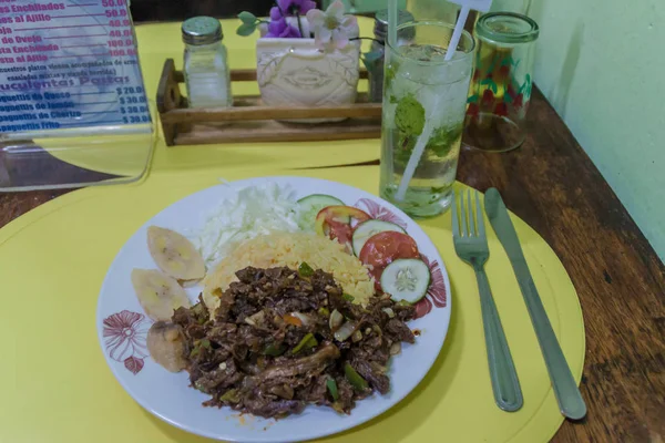 Santiago Cuba Cuba Feb 2016 Ropa Vieja Cubaanse Versnipperd Beef — Stockfoto