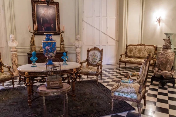 Havana, Küba - 23 Şubat 2016: İç Palacio de los Capitanes Generales, Kent Müzesi, Eski Havana, Küba'da olduğu.