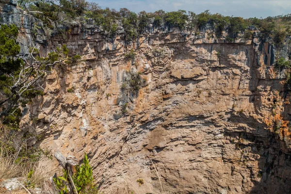 Hoyo Cimarron, hipotermik (Düden) kuzeybatı Guatemala