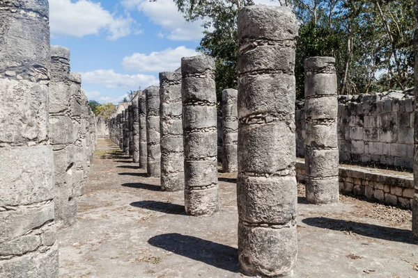 Tempel Tusen Kolumnerna Den Arkeologiska Platsen Chichen Itza Mexiko — Stockfoto