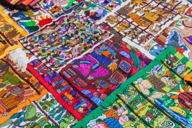 Santiago Atitlan, Guatemala - 23 Mart 2016: Geleneksel yerel Tekstil Market Santiago Atitlan Köyü.