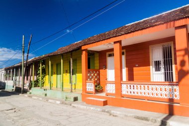Baracoa, Küba'da eski renkli evleri