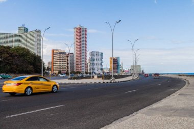 Havana, Küba - 21 Şubat 2016: Ünlü sahil sürücü Havana'da Malecón