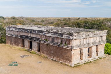 Casa de la Tortugas (kaplumbağaları evi) Antik Maya şehir Uxmal, Meksika harabelerde bina