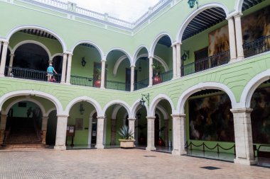 Merida, Meksika - 27 Şubat 2016: İç avlusu Palacio de Gobierno (hükümet Sarayı) Merida, Meksika.