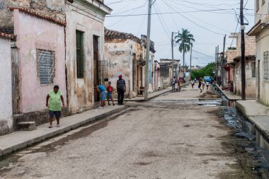 Matanzas, Cuba - 16 Şubat 2016: Matanzas, Cuba merkezi Street hayatta