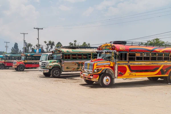 Antigua Guatemala Marzo 2016 Colores Autobuses Pollo Antiguos Autobuses Escolares — Foto de Stock