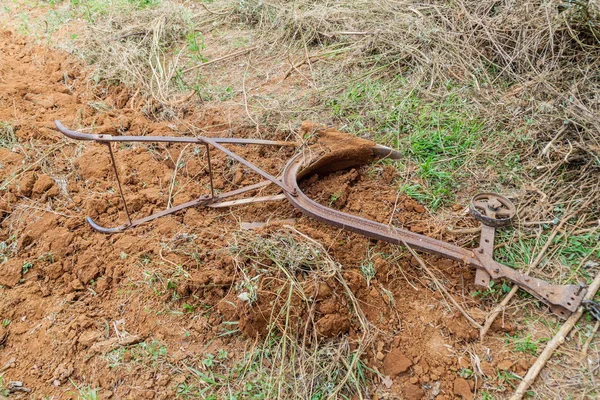 Bir alanda Vinales, Cuba yakınındaki eski pulluk