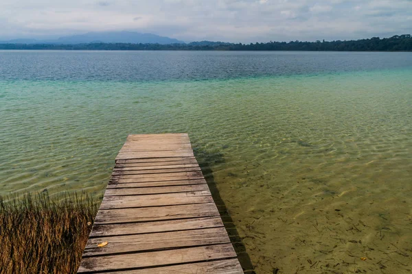 Laguna Lachua Gölü, Guatemala
