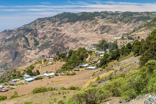 Небольшая Деревня Горах Северной Гватемалы — стоковое фото
