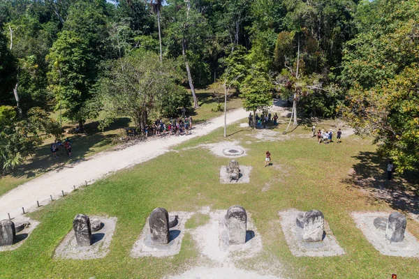 Tikal Gwatemala Marca 2016 Turyści Odwiedzają Kompleks Stanowisko Archeologiczne Tikal — Zdjęcie stockowe