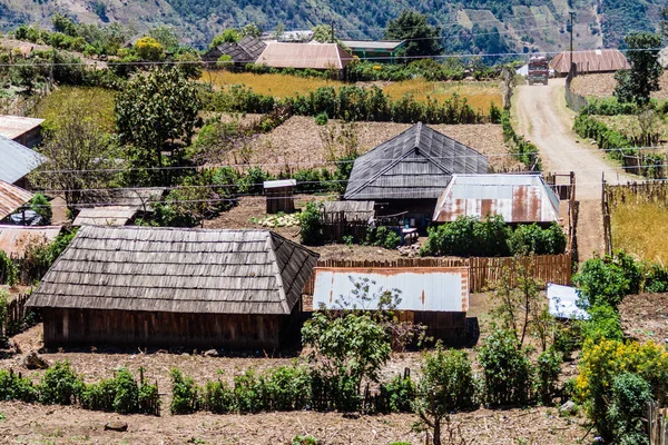 Pequena Aldeia Nas Montanhas Norte Guatemala — Fotografia de Stock