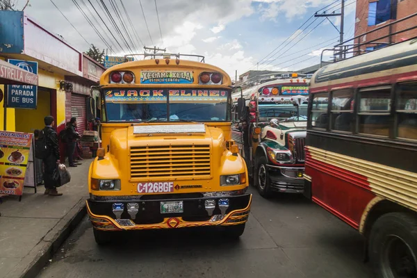 Quetzaltenango Guatemala Marzo 2016 Colores Autobuses Pollo Antiguos Autobuses Escolares — Foto de Stock