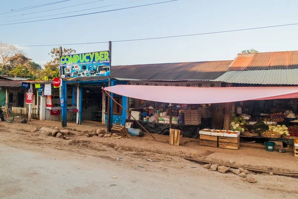 Raxruha Guatemala March 2016 Small Stores Raxruha Town — Stock Photo, Image