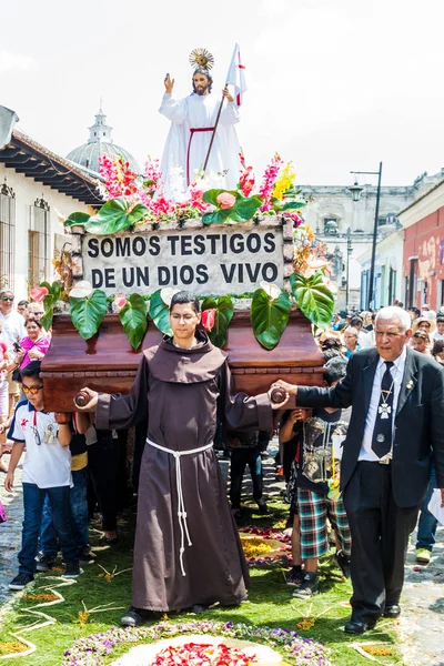 Antigua Guatemala Mars 2016 Procession Traverse Des Nombreux Tapis Décorés — Photo