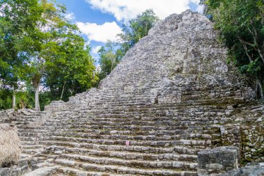 Piramit The Church (La Iglesia) Coba, Meksika Maya şehir kalıntıları denir.