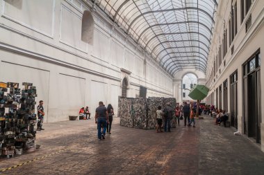 Merida, Meksika - 27 Şubat 2016: Sokak Merida, Mexic çağdaş sanat ile