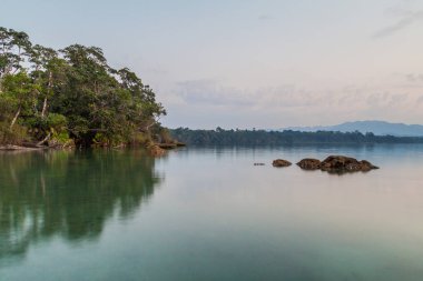 Laguna Lachua Gölü, Guatemala