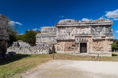 Rahibe manastırı (Edificio de las Monjas) Antik Maya şehri Chichen Itza, Meksika denilen bina