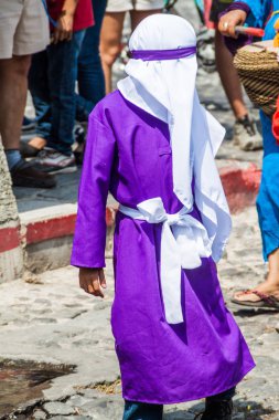 Antigua, Guatemala - 27 Mart 2016: Paskalya Pazar geçit katılımcı Antigua Guatemala City.