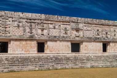 Bir rahibe Quadrangle (Cuadrangulo de las Monjas) bina kompleksinde antik Maya şehir Uxmal, Meksika kalıntıları