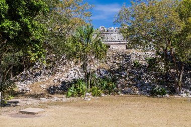 Maya arkeolojik sit Chichen Itza, Meksika harabelerde