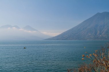 San Pedro yanardağ, Guatemala dik eğimli göl Atitlan